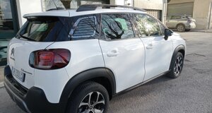 citroen-c3-aircross-uasto-lavello-ad-auto-retro-angolo-bis.jpeg