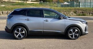 peugeot-3008-hdi-usato-lavello-ad-auto-fronte.jpeg