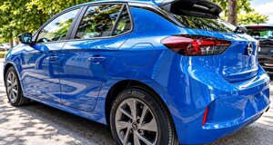 opel-corsa-edition-blu-ad-auto-lavello%20(4).jpeg