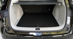 leapmotor-b-10-reev-nera-ad-auto-lavello%20(16).jpeg