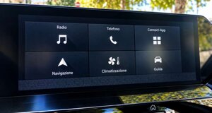 citroen-c-4-hybrid-ad-auto-lavello%20(16).jpeg