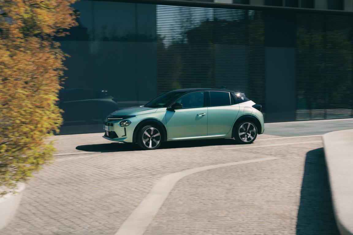 nuova-ypsilon-turbo-100-(1)-(fileminimizer).jpeg
