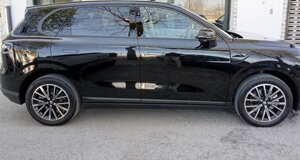 leapmotor-b-10-elettrica-ad-auto-lavello%20(17)%20(fileminimizer).jpeg