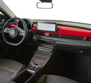 Interni Nuova Fiat 600: un mix perfetto di design moderno e tecnologia intuitiva. Vieni a vederla a