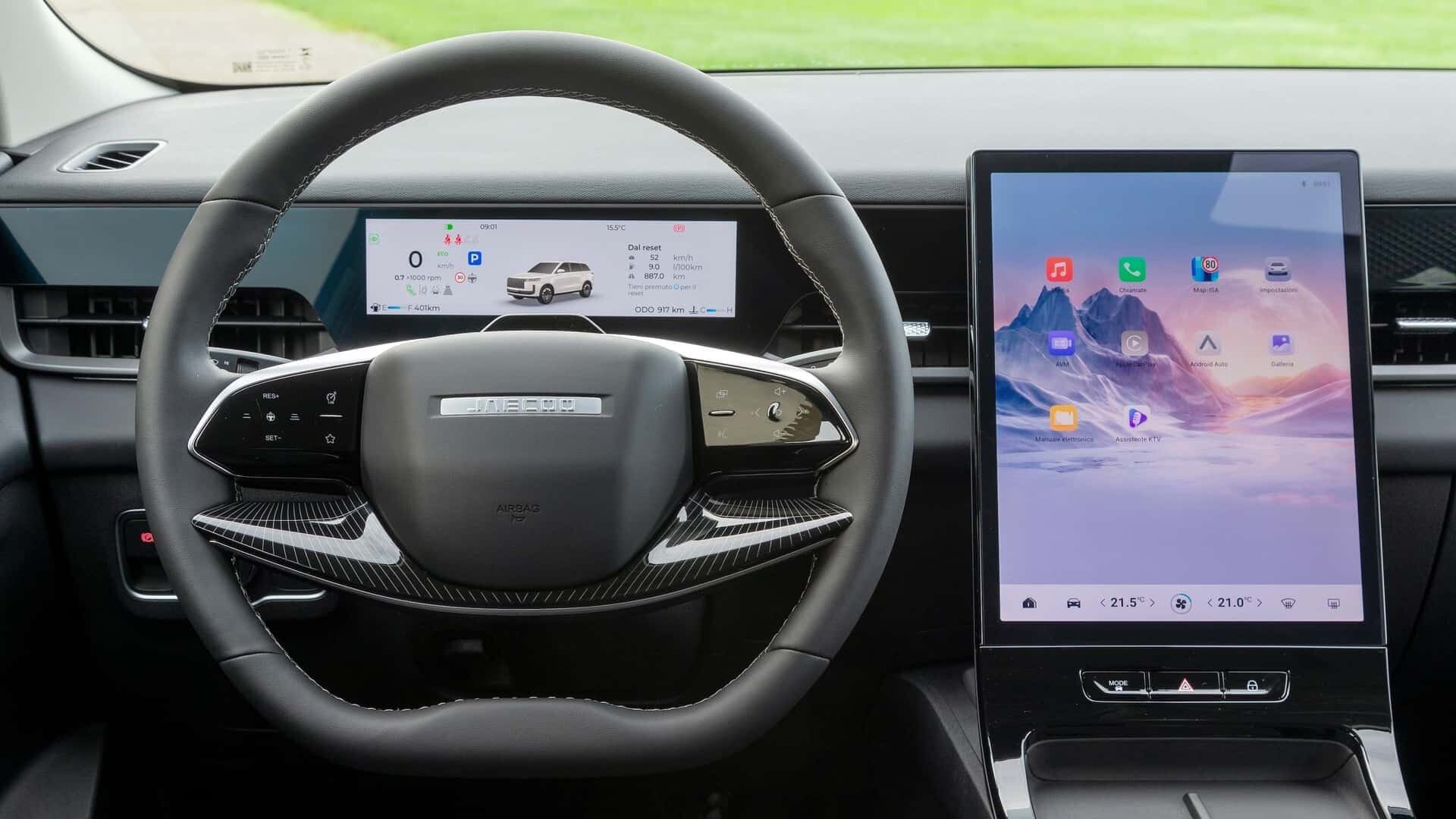 L'interno della Jaecoo 5: stile e tecnologia del nuovo SUV