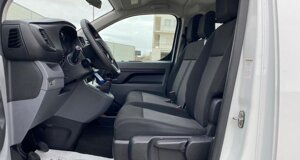 opel-vivaro-usato-lavello-ad-auto-faro.jpeg
