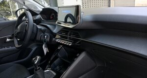 peugeot-208-ad-auto-lavello%20(12).jpeg