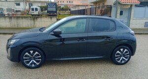 peugeot-208-business-nera-lavello-lato-bis.jpeg