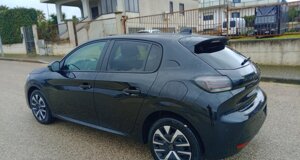 peugeot-208-business-nera-lavello-posteriore-bis.jpeg