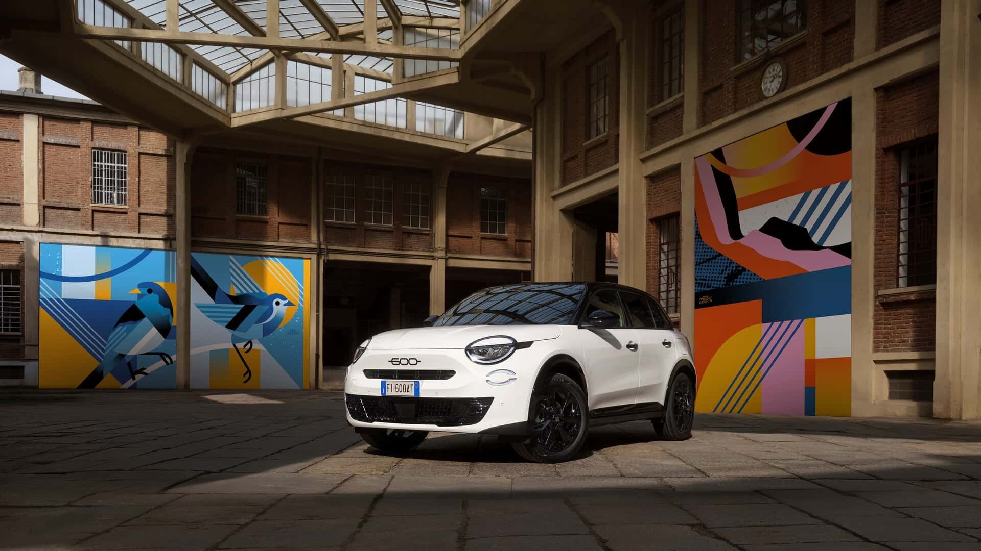 Fiat 600: debutta la motorizzazione turbo benzina con cambio manuale.