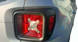 jeep-renegade-usato-lavello-ad-auto-sedile-guidatore.jpeg