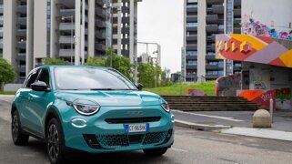 fiat-600-hybrid-1.2-100-cv-ibrida---foto.jpeg