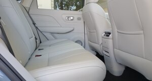 leapmotor-b-10-reev-ad-auto-lavello%20(30).jpeg