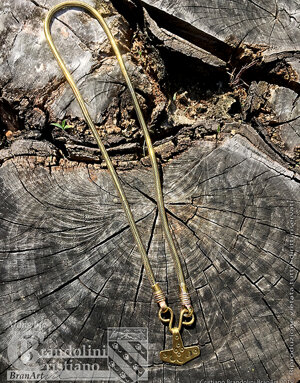 Collana vichinga con pendaglio martello di Thor, in lega di similoro.