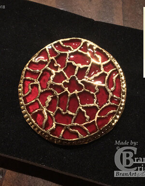 Fibula a disco con decorazione a cloisonne, riprodotta da reperto originale. Imola VI-VII secolo d.C