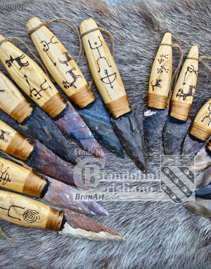 Coltelli neolitici, lame in selce.