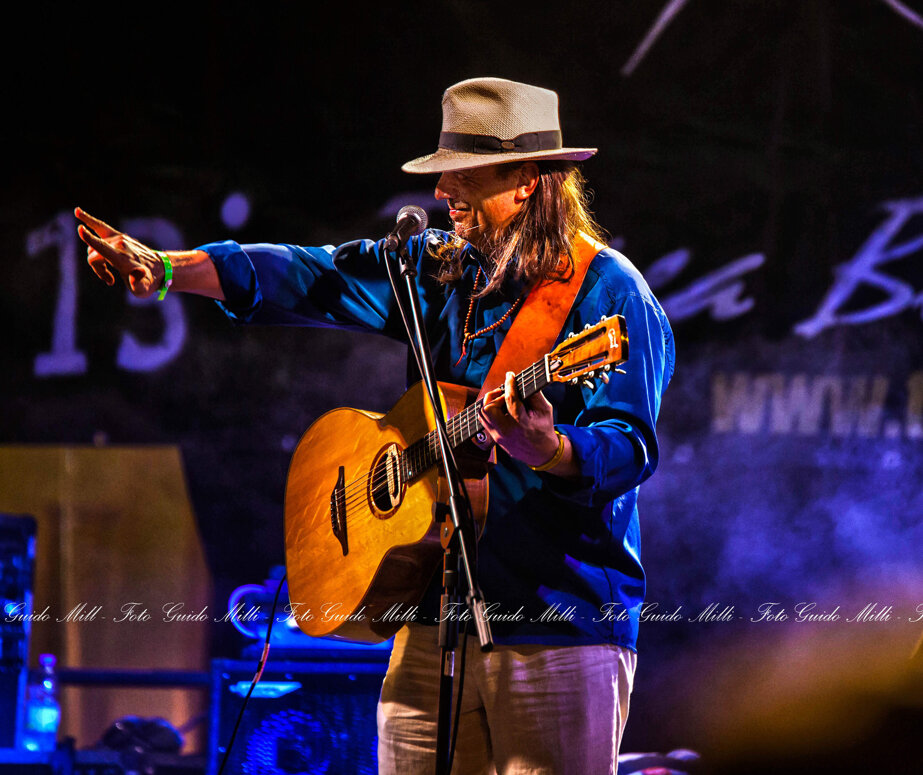 e4d0b0aeffbff14b9178059bc61a928d04d1adcd