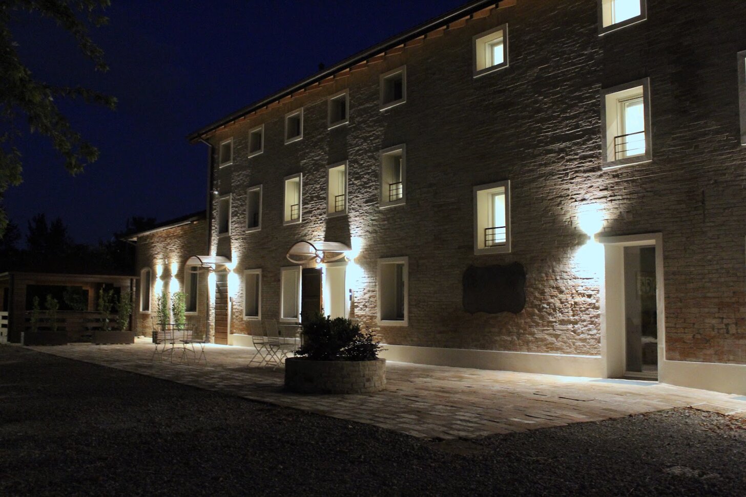 16742_8fa7137356b7782cfb5dd2d8a883d3d4c16a90d7