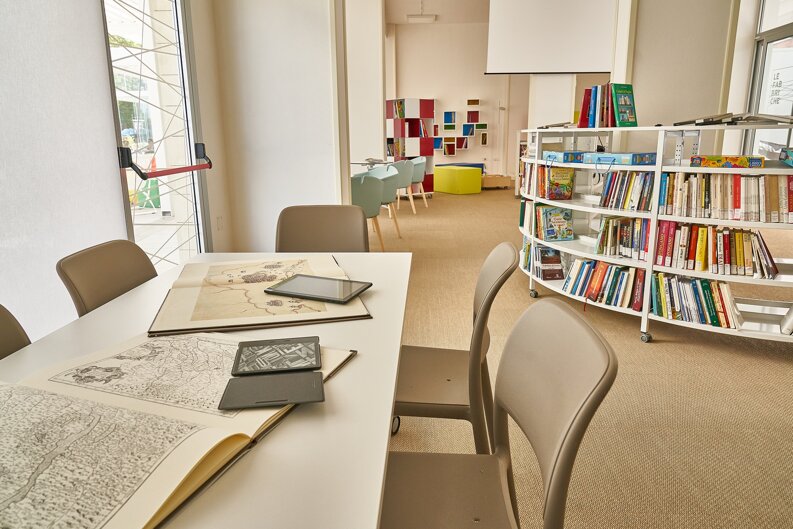 arredi ufficio, arredo a lecce, arredo in provincia di lecce, biblioteca arredi, montessori