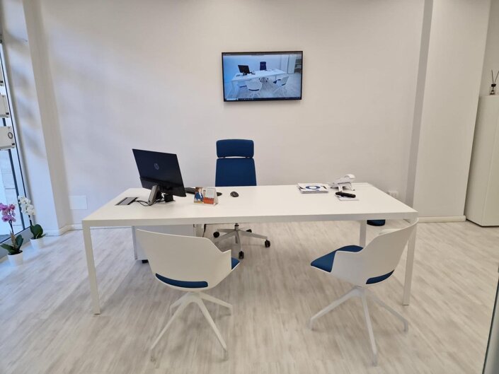 arredi ufficio, arredo a lecce, arredo in provincia di lecce, biblioteca arredi, montessori