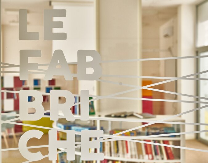 arredi ufficio, arredo a lecce, arredo in provincia di lecce, biblioteca arredi, montessori