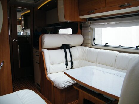 tappezzerie aerei, camper, barche (4).jpeg