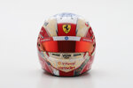 casco-looksmart-zhou-guanyu-scuderia-ferrari-hp-stagione-2025