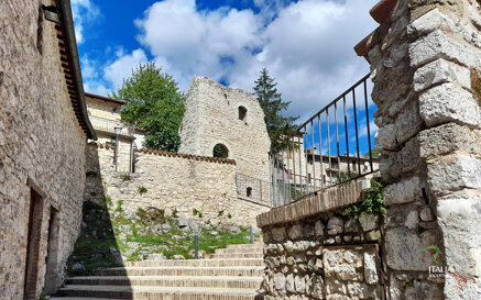 273d9831fad0651e0f1785562fcc7e37752cc326