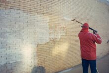 34 - Parrocchia S. Maria Regina Mundi Sabbiatura della facciata