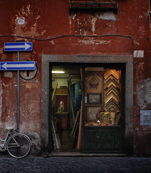 photography project about small business shops disappearing