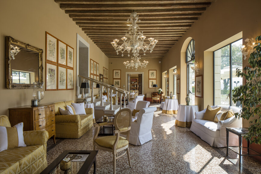 professional photo shooting of interiors and Hotels