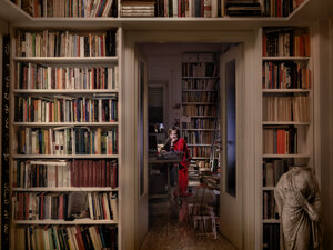 photography project about women in their domestic interiors