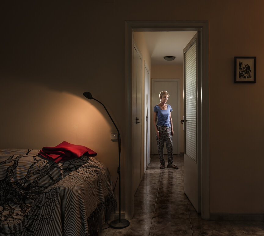 photography project about women in their domestic interiors photography project about women in their domestic interiors