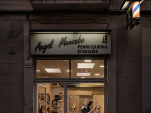 photography project in Barcelona neighborhood of Poble-sec about business shops and architecture