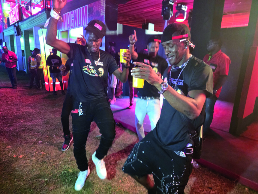 2 - a taste of reggae sumfest - shelly belly at right - dancer.jpeg 2 - a taste of reggae sumfest - shelly belly at right - dancer.jpeg