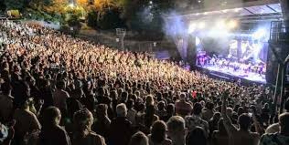 sponsor-sponsorizzazioni-sponsorship-eventi-manifestazioni-party-teatro-cinema-arte-cultura-sociale-scuola-nternazionale-one-language-centre