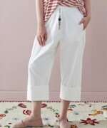 pantalone-con-bottoni