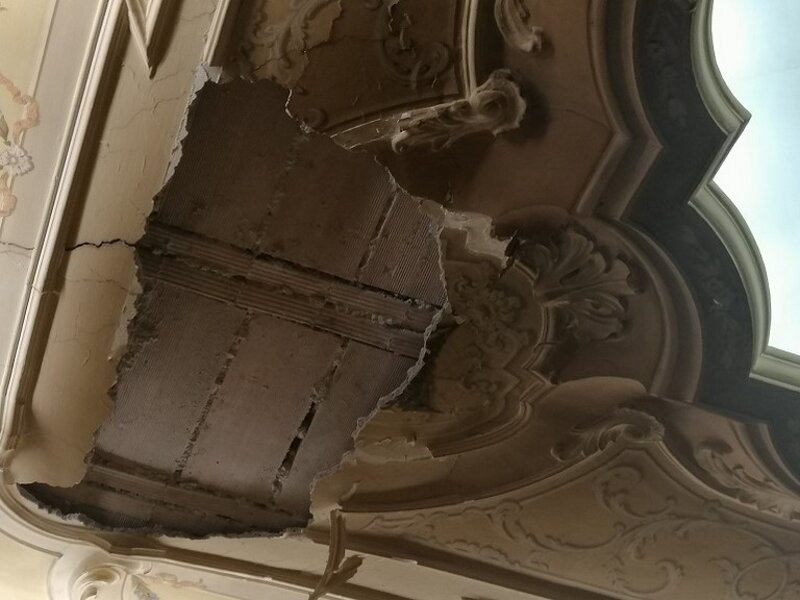 particolare dopo il crollo particolare dopo il crollo