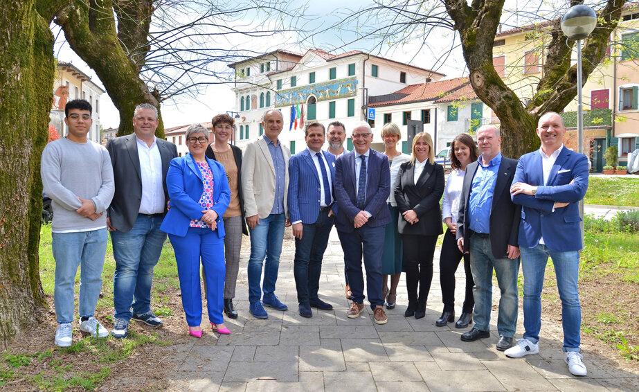 5959f900d3aca2cb18e28349546006ee039ed70d