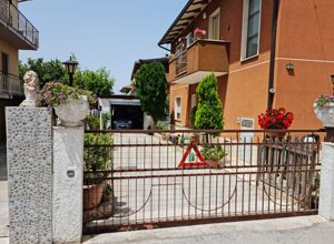 ingresso garage