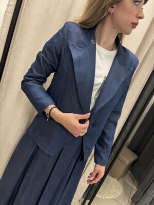 giacca-stile-jeans-disponibile-anche-gonna-midi-per-formare-completo