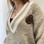 maglioncino-scollo-a-v-motel