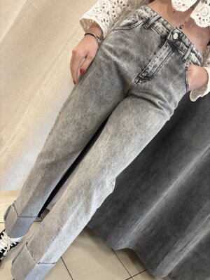 jeans-con-risvolto-finale-modello-5-tasche