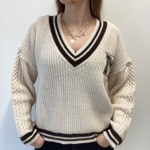 maglioncino-con-scollo-a-v-motel