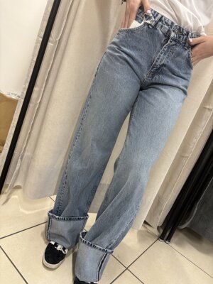 jeans-a-palazzo-con-risvolto-finale