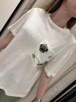 t-shirt-over-con-taschino-e-un-patch-non-removibile-spille-removibili-vestibilita-comoda