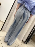jeans-modello-wide-leg-slavato-con-bottoni