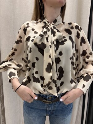 camicia-velata-con-fiocco-sul-collo-manica-a-sbuffo-polsino-alto