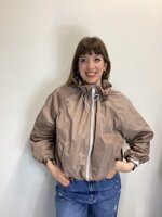 giubbottino-primavera-con-dettaglio-pizzo