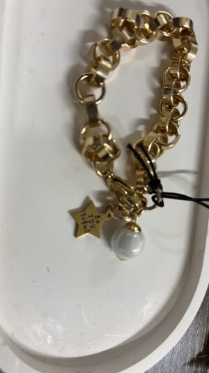 bracciale-con-charm-e-frase